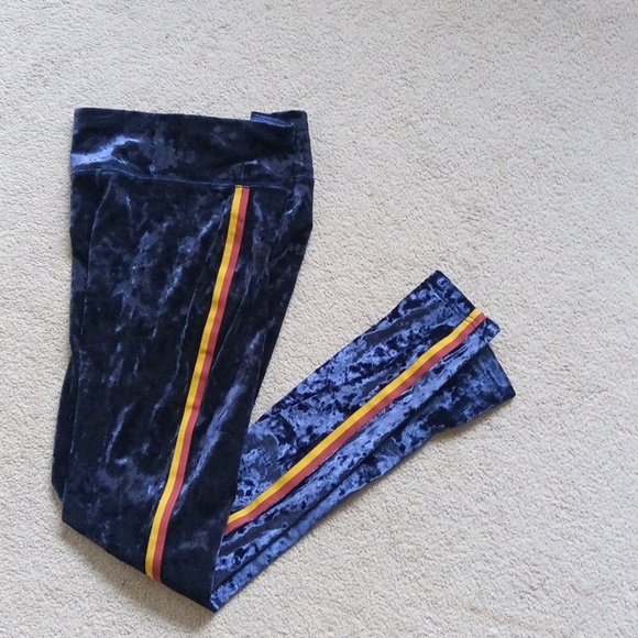 W13"-15" Aerie Velvet Hi-Rise Leggings in Blue with Yellow and Red Stripes - Picture 10 of 10
